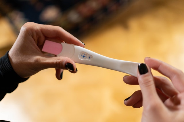 Ilustrasi alat deteksi ovulasi pada wanita